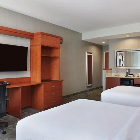 Courtyard By Marriott East Ottawa