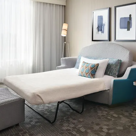 Courtyard By Marriott East