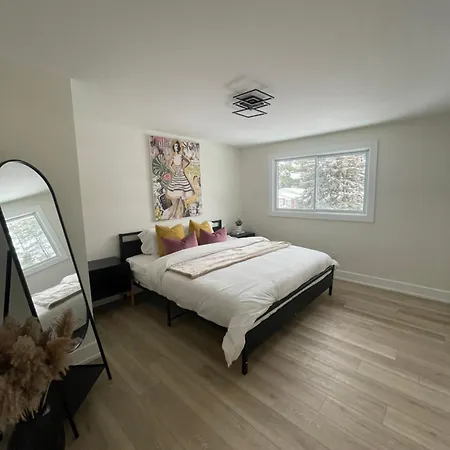 Apartment Modern And Chic House