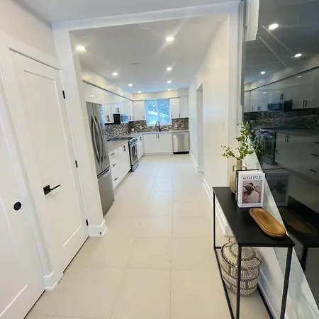 Apartment Modern And Chic House *