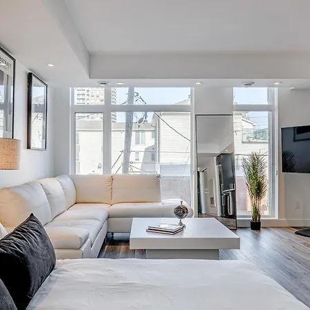 Westview Luxury 4* Ottawa