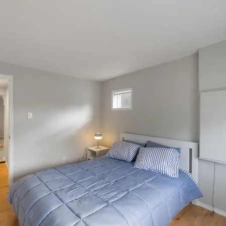 Cute & Comfy 1-bedroom Apartment *
