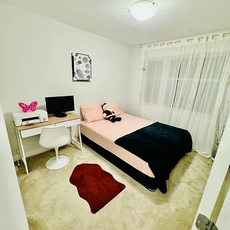 Krishna New-3 Bedroom House Holiday home Ottawa