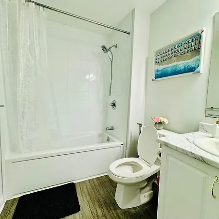 Holiday home Krishna New-3 Bedroom House Ottawa