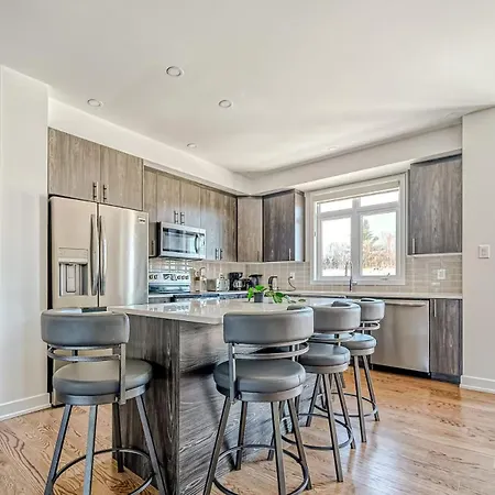 Tranquil Enclave Holiday home Ottawa