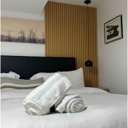Two King Bed Two King Bathroom * Ottawa