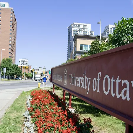 Les 4* Ottawa