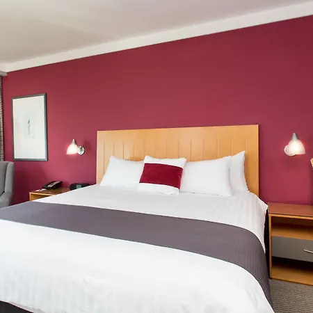 Brookstreet - West - Kanata Hotel 4*