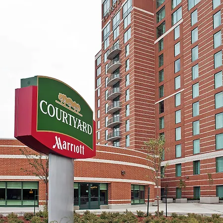 Courtyard By Marriott East Hotel Ottawa