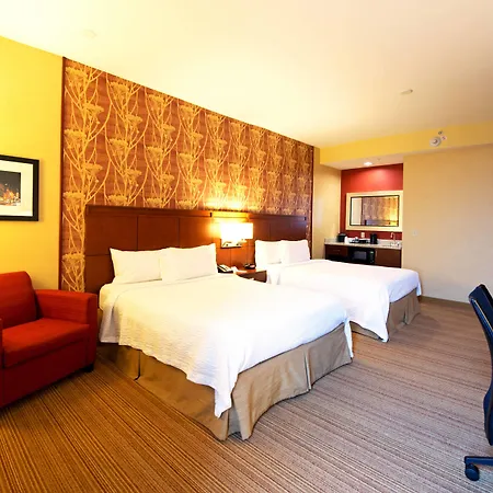 Courtyard By Marriott East Hotel Ottawa