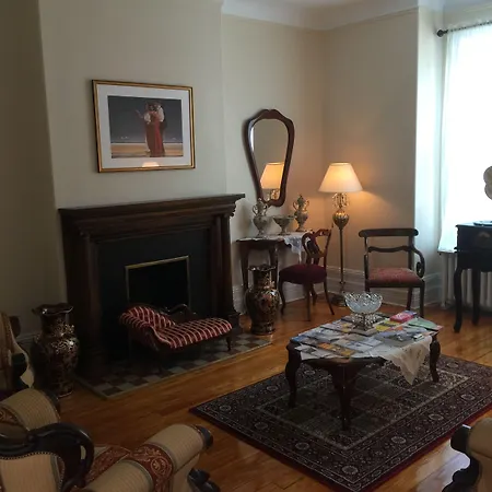 Bed & Breakfast The Century House Ottawa