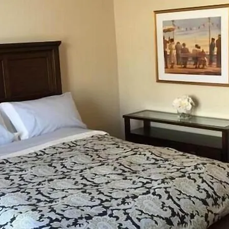 The Century House 3* Ottawa
