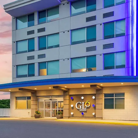 Glo Western Kanata West Hotel