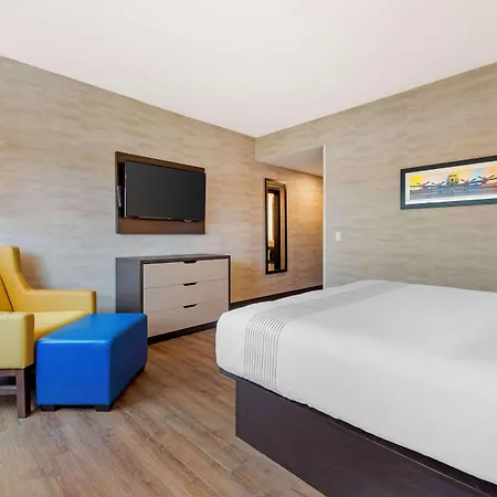 Hotel Glo Western Kanata West
