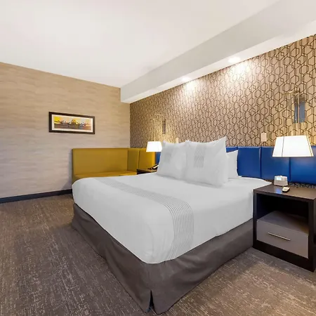 Hotel Glo Western Kanata West
