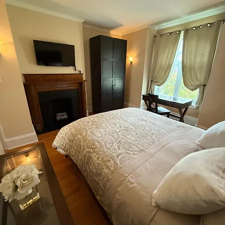 The Century House 3*