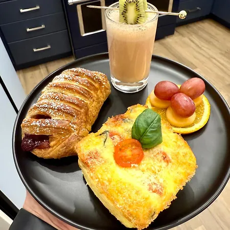 Bed & Breakfast The Century House 3*