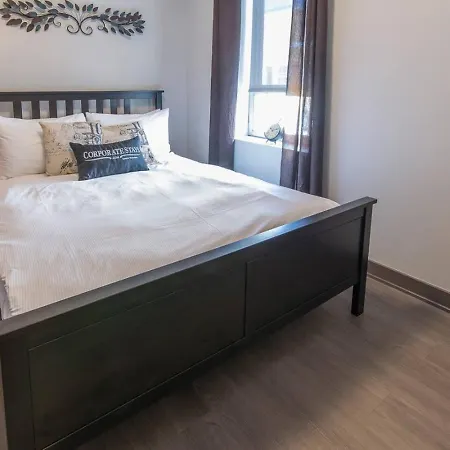 Corporate Lisgar 1 Bedroom