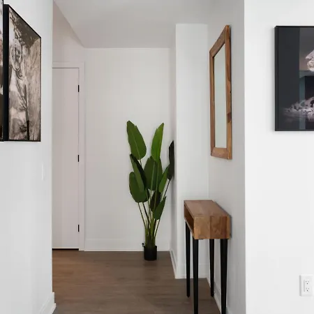 The Lennox Pet Friently 2 Bedroom In 613 Holiday home Ottawa