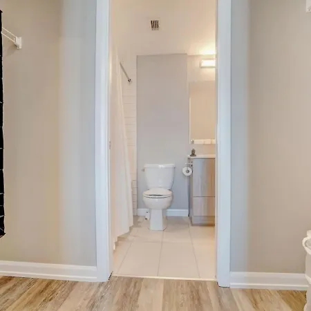 Apartment Corporate Wellington 1 Bedroom W Den *
