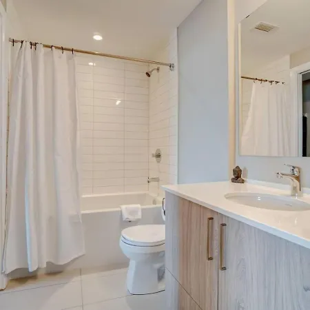 Corporate Wellington 1 Bedroom W Den *