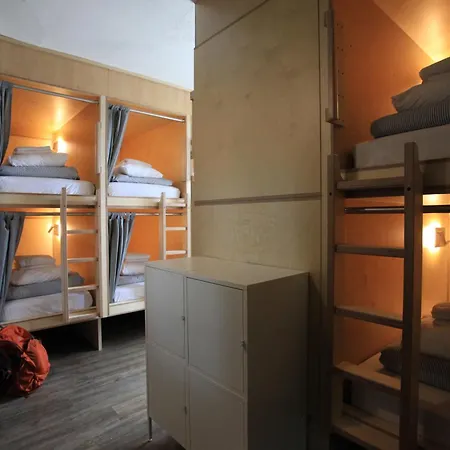 Saintlo Ottawa Jail Hostel * Ottawa