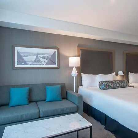 Hotel Sandman Signature Airport Ottawa