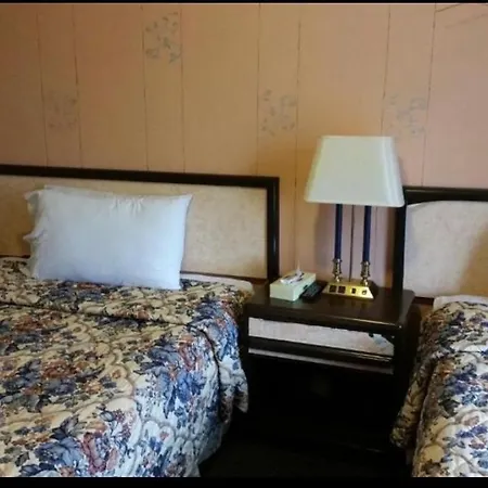A Voyageur's 3* Ottawa