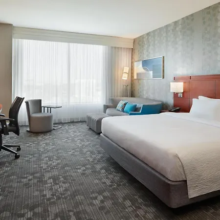 Hotel Courtyard By Marriott East Ottawa
