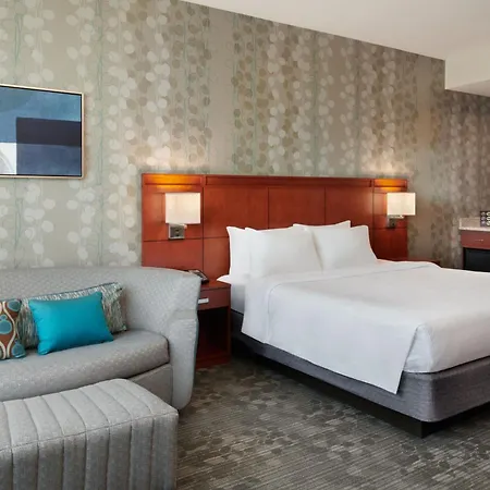 Courtyard By Marriott East 3* Ottawa