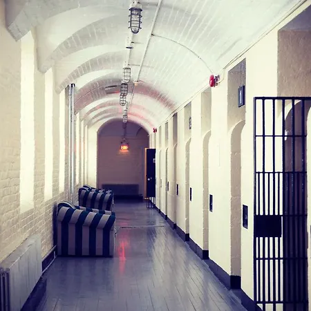 Saintlo Ottawa Jail Hostel Hostel Ottawa