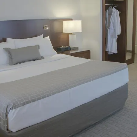 Lord Elgin Hotel