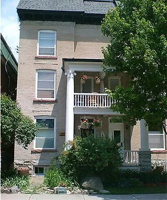 Australis Bed & Breakfast Ottawa