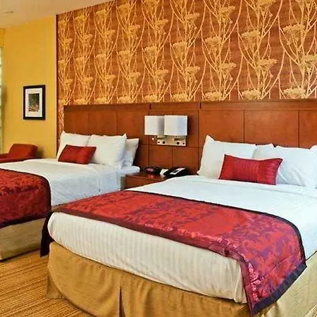 Hotel Courtyard By Marriott East Ottawa