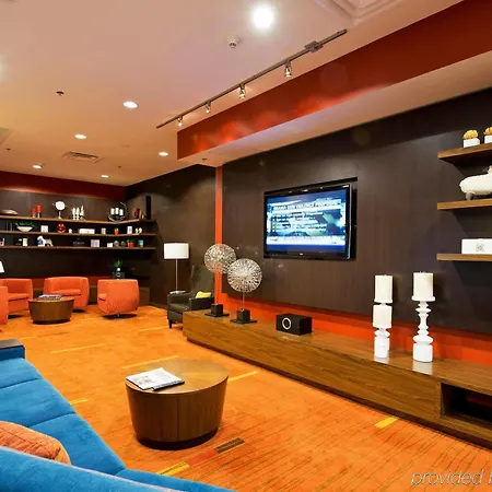 Hotel Courtyard By Marriott East 3*