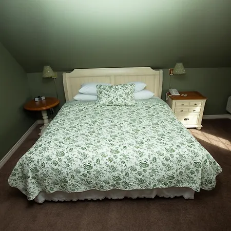 Strathmere Resort Ottawa