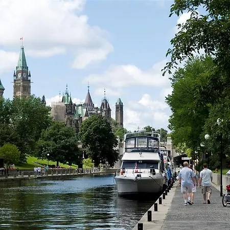 Western Centre 3* Ottawa