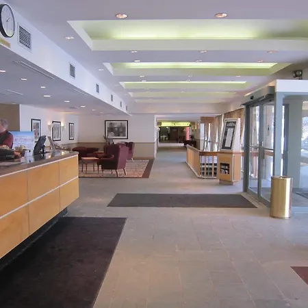 Hotel Travelodge By Wyndham West 3*