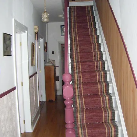 Des Arts Bed & Breakfast 2*