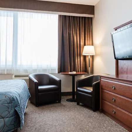 Adam's Airport Motel