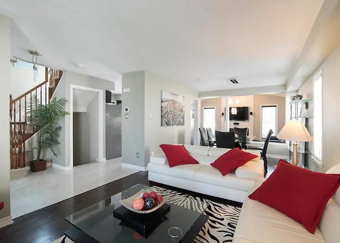 Kashy Homes - Luxury Home With Hot Tub