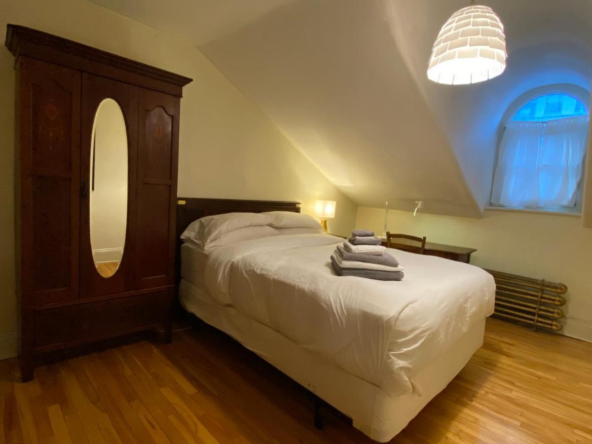 Bed & Breakfast Gold Door
