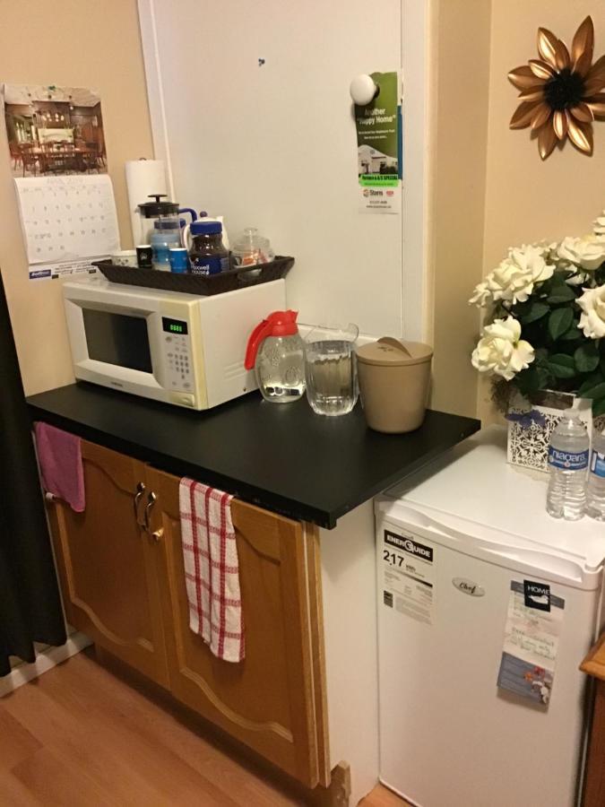Mariya Studio Guest house Ottawa