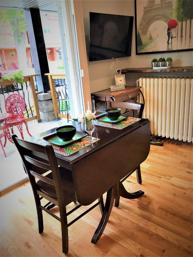 Downtown Executive Retreat With Private Balcony Near Bank Street - Sleep Max 2