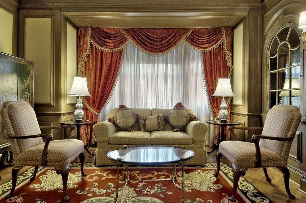 Fairmont Chateau Laurier Hotel 5*