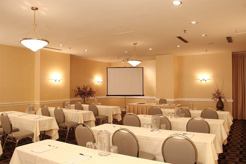 Holiday - Dwtn - Parliament Hill By Ihg 3* Ottawa