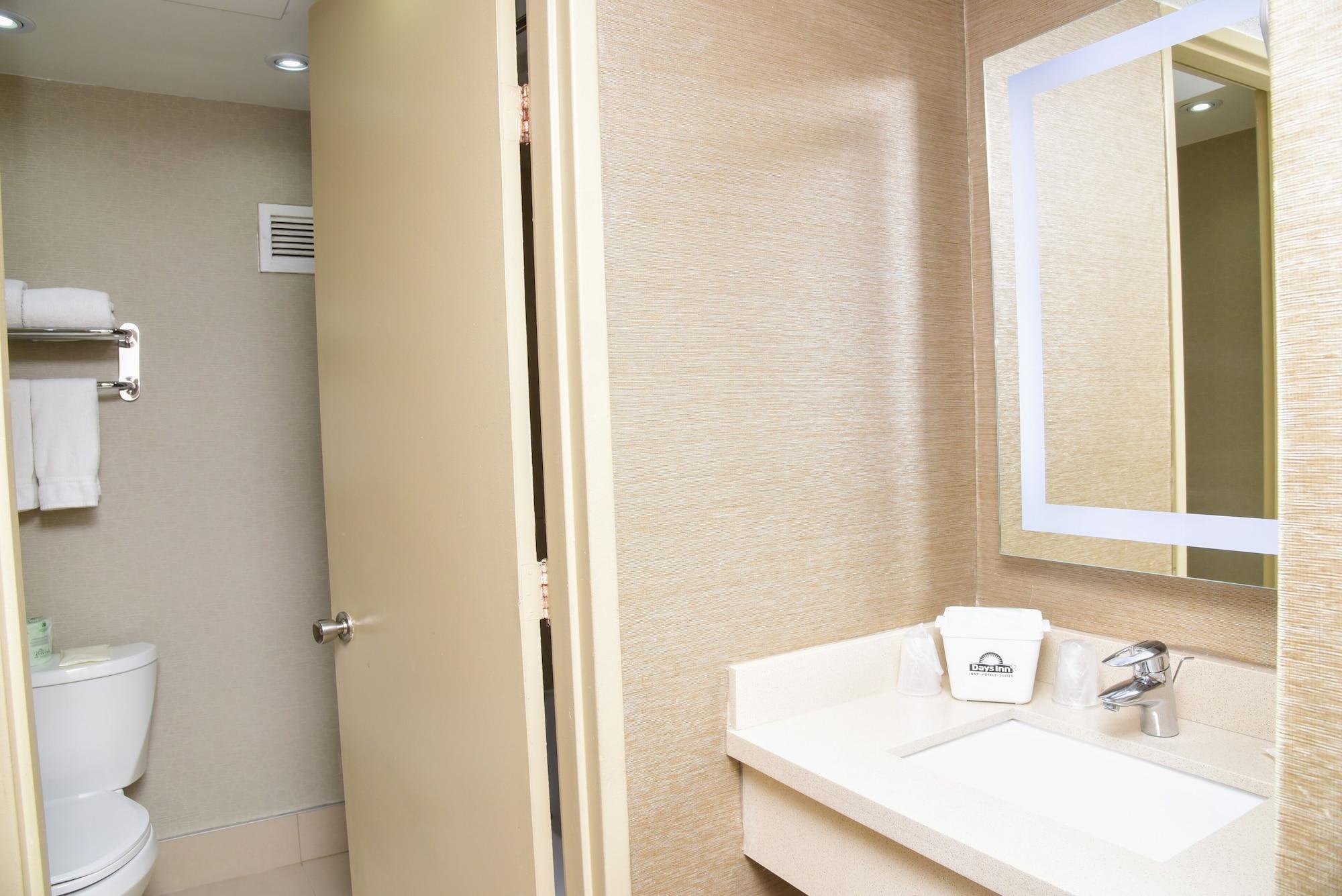 Days By Wyndham Hotel