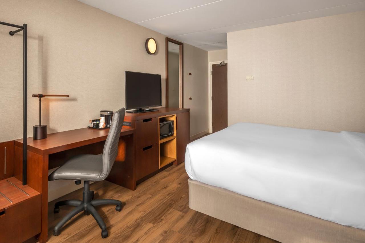Inn Comfort West Ottawa