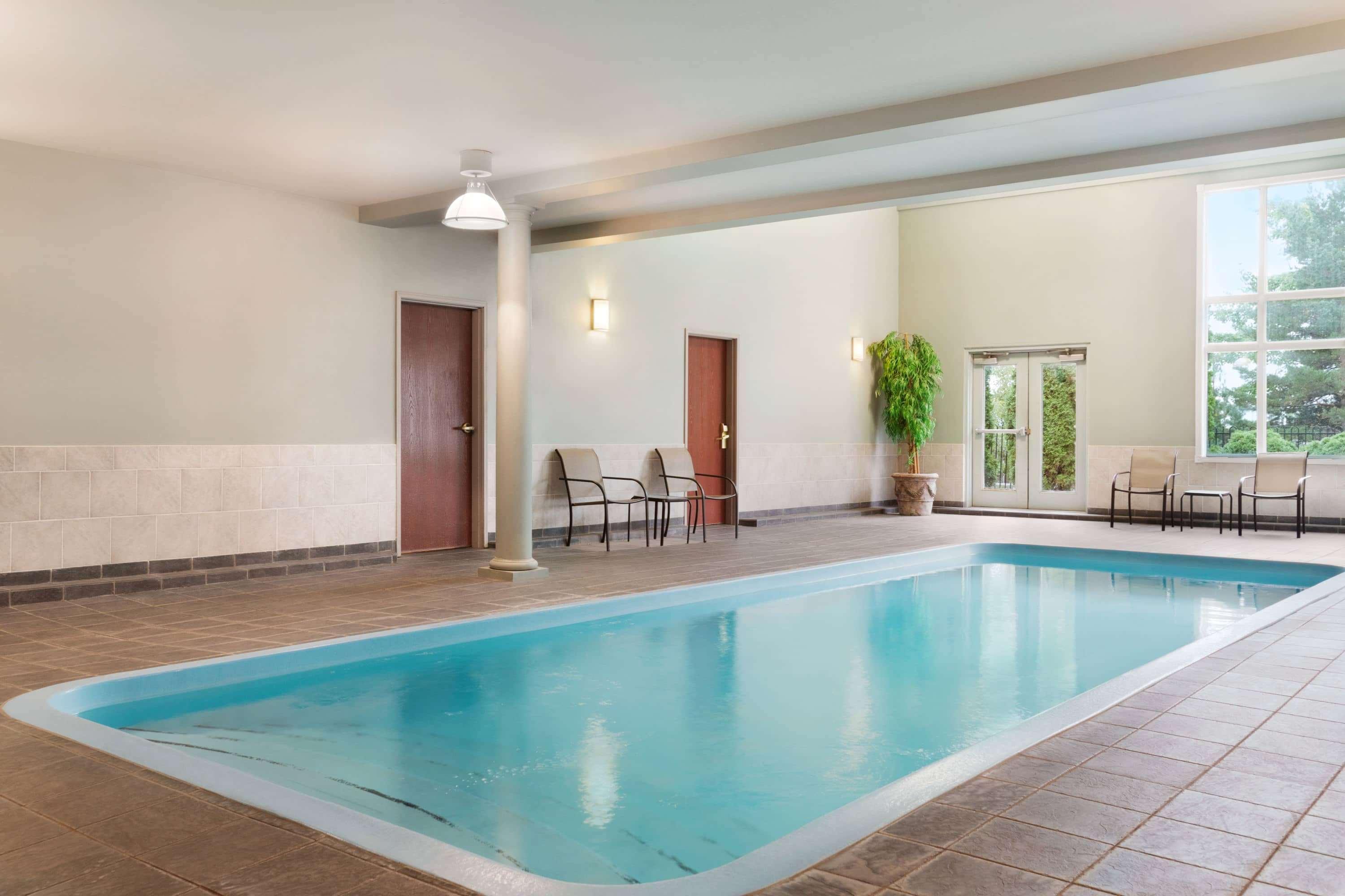 Hotel Days By Wyndham Airport 3*