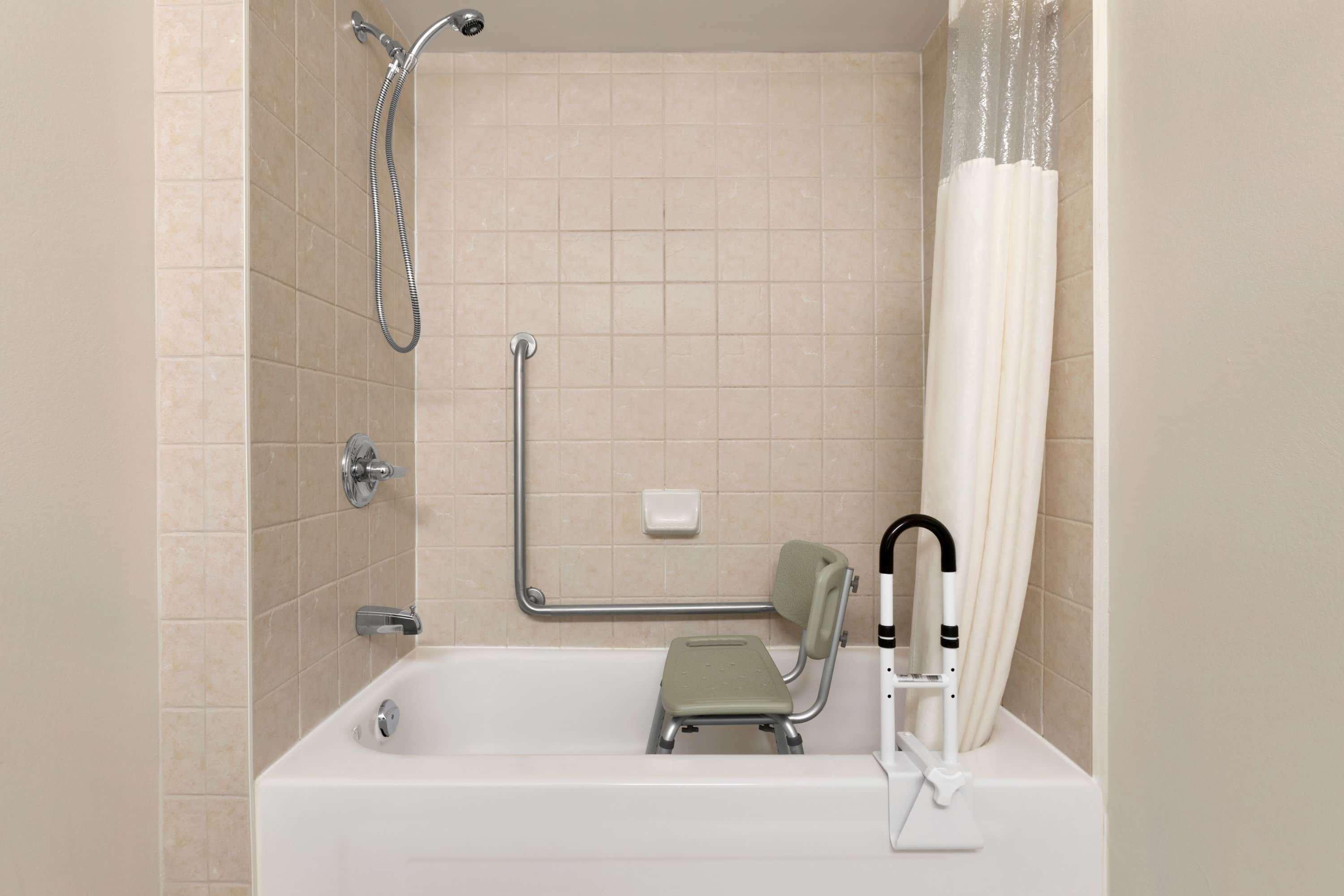 Days By Wyndham Airport 3*